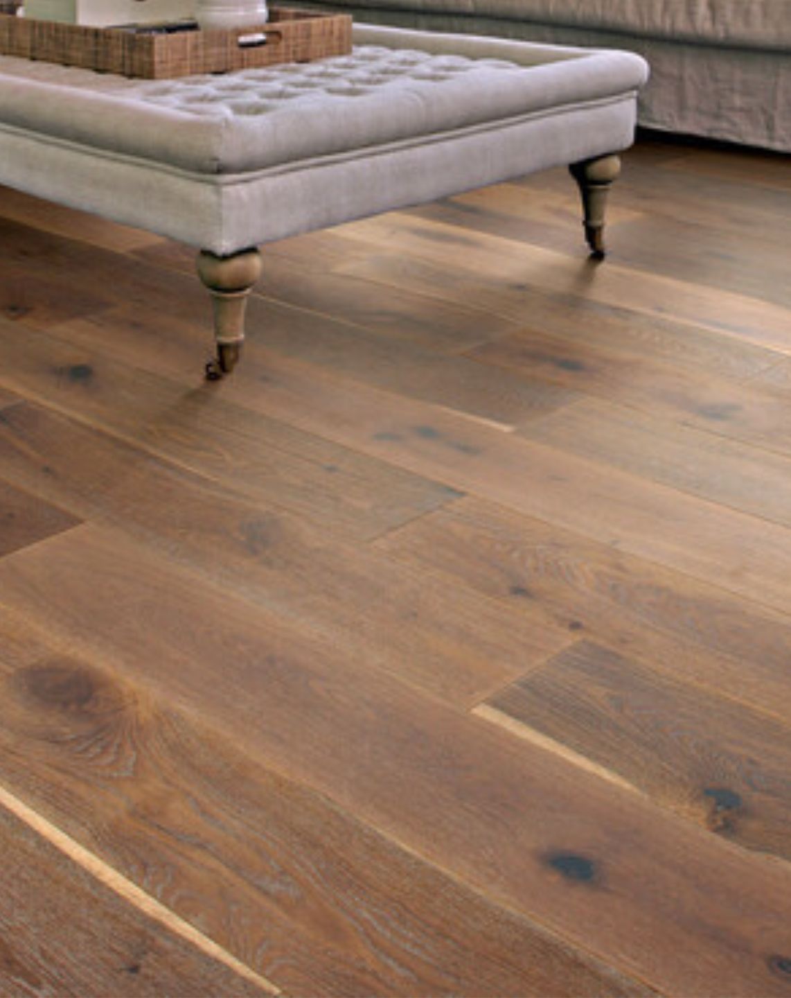 Laminate flooring in livingroom